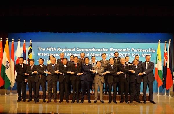進出口清關,進出口清關公司,清關,進出口清關代理,代理報關公司,食口進出口報關,進出口報關,進出口報關公司,進出口代理、進出口報關代理,進出口清關公司,進出口報關,進出口報關流程等相關服務。瑞獅國際是一家致力于國際包稅進出口清關國際物流公司，提供香港包稅進出口，國際進出口報關代理公司，進出口清關到中國一站式綜合國際進出口報關代理公司